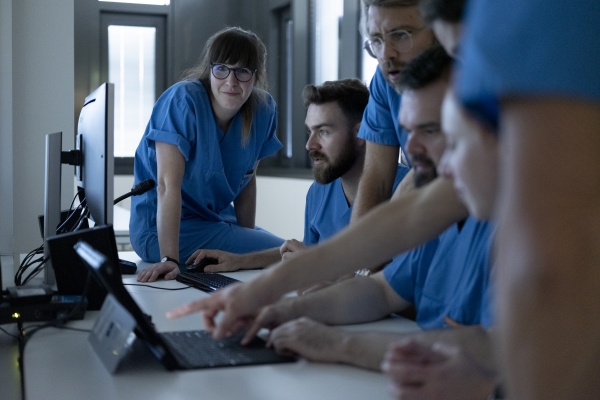 Teambesprechung im Simulationszentrum