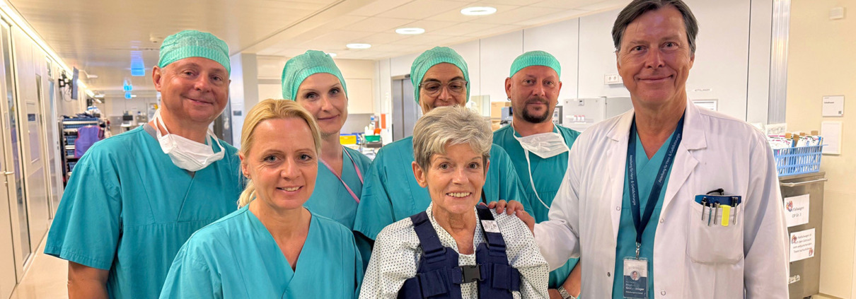 Klinik Floridsdorf - Foto mit Patientin - Aortenbogenprothese auf der Gefäß Chirurgie